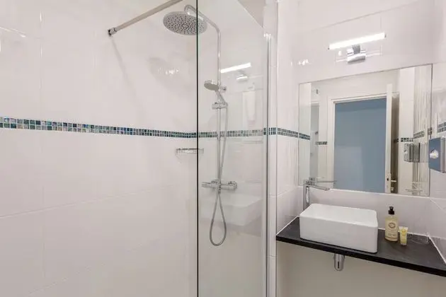 Comfort Oda, 1 Büyük (Queen) Boy Yatak, Sigara İçilmez, Deniz Manzaralı
