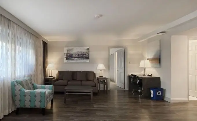 Süit, 1 En Büyük (King) Boy Yatak, Sigara İçilmez, Mutfak (Separate Living Room;with Sofabed)