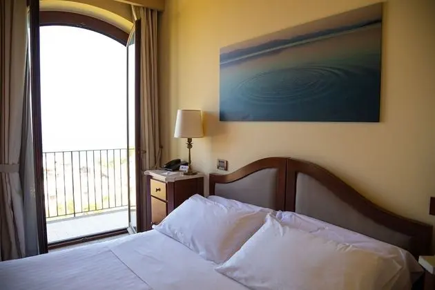 Junior Süit, Birden Çok Yatak, Sıcak Su Küveti