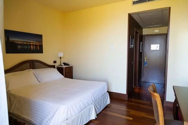 Standard Oda, 1 Büyük (Queen) Boy Yatak (Twin bed on request)