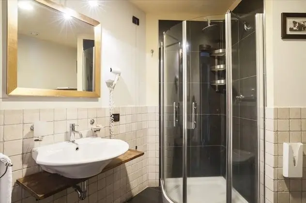 Standard Oda, 1 Büyük (Queen) Boy Yatak (Twin bed on request)