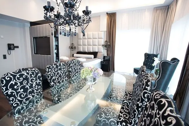 Süit, 1 En Büyük (King) Boy Yatak, Sigara İçilmez