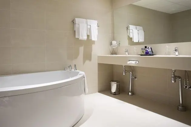 Süit, 1 En Büyük (King) Boy Yatak, Sigara İçilmez