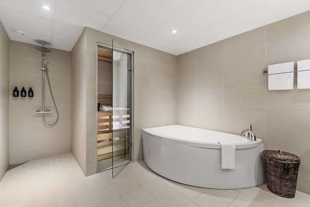 Süit, 1 En Büyük (King) Boy Yatak, Sigara İçilmez