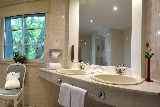 Family Oda, 1 En Büyük (King) Boy Yatak (Cozy Sitting Corner)