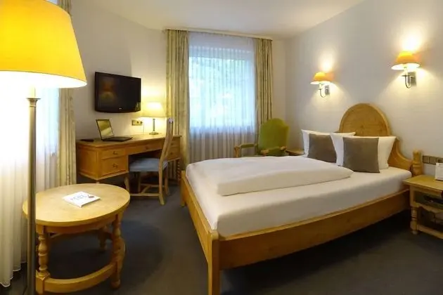 Standard Oda, 1 Büyük (Queen) Boy Yatak