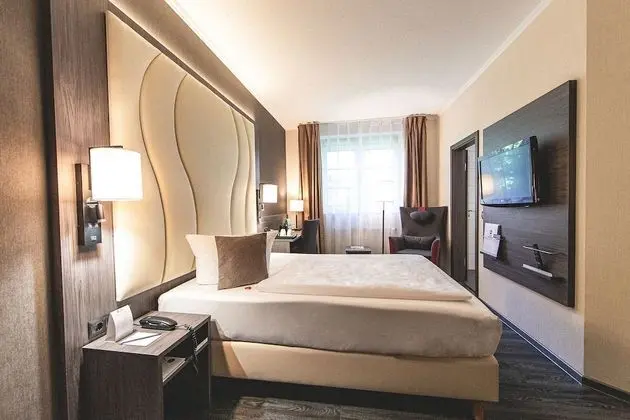 Standard Oda, 1 Büyük (Queen) Boy Yatak