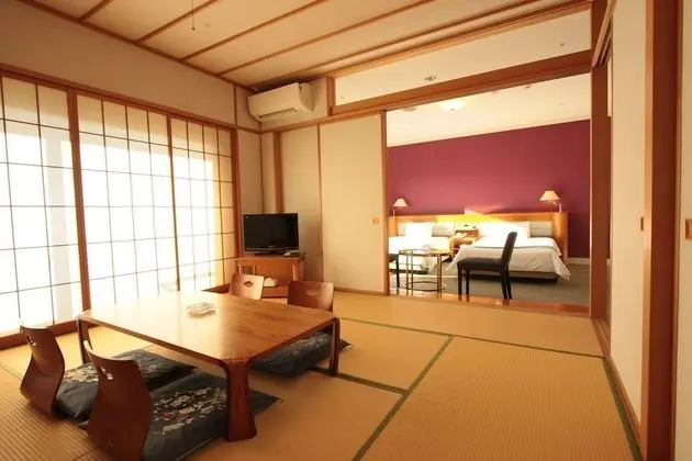 Traditional Süit, Sigara İçilmez (Japanese)