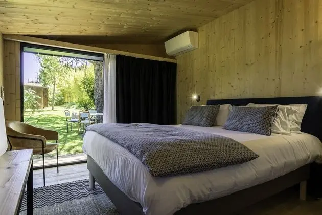 Standard Kır Evi, 1 Büyük (Queen) Boy Yatak, Sigara İçilmez