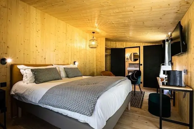 Standard Kır Evi, 1 Büyük (Queen) Boy Yatak, Sigara İçilmez