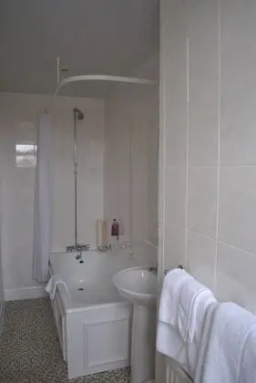 Traditional Tek Büyük Yataklı Oda, 1 Yatak Odası, Bahçe Manzaralı