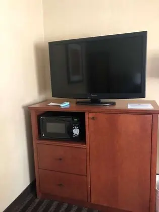 Standard Oda, 1 En Büyük (King) Boy Yatak, Engellilere Uygun, Buzdolabı ve Mikrodalga
