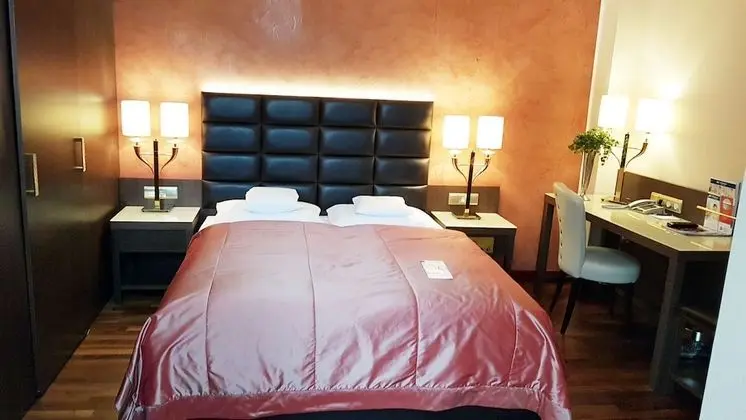 Deluxe Oda, 1 Çift Kişilik Yatak (Larger Room)