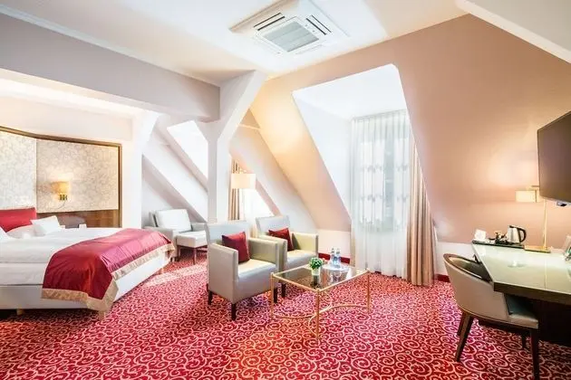 Deluxe Oda, 1 Çift Kişilik Yatak (Larger Room)