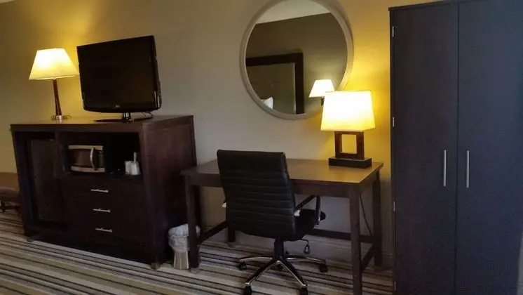 Standard Oda, 1 En Büyük (King) Boy Yatak ve Çekyat, Sigara İçilmez (with Sofabed)