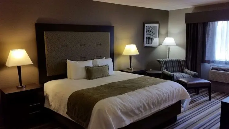 Standard Oda, 1 En Büyük (King) Boy Yatak ve Çekyat, Sigara İçilmez (with Sofabed)