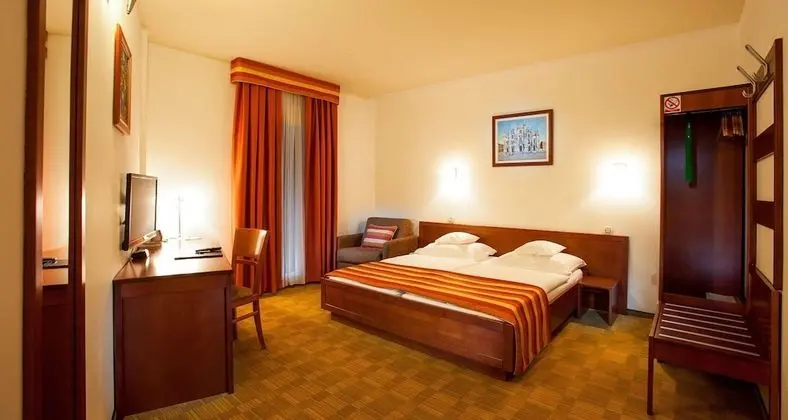 Family Oda, Birden Çok Yatak (with Single Sofabed)