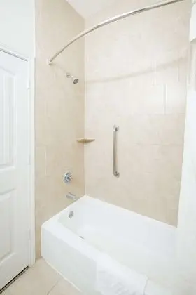 Standard Oda, 1 En Büyük (King) Boy Yatak, Sigara İçilmez, Buzdolabı ve Mikrodalga