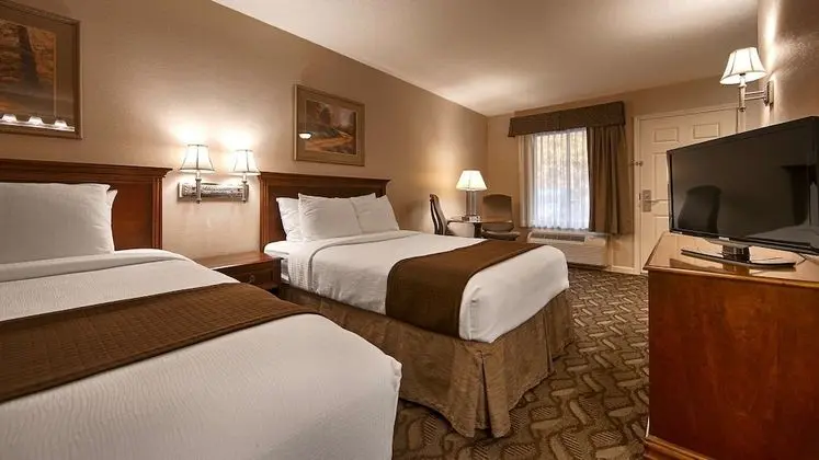 Standard Oda, 2 Çift Kişilik Yatak, Sigara İçilmez, Buzdolabı ve Mikrodalga