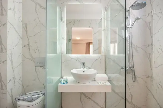 Superior Suite, Sea View & Outdoor Jetted Tub