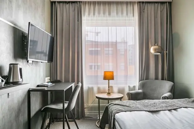 Standard Oda, 1 Büyük (Queen) Boy Yatak, Sigara İçilmez (Small double room)