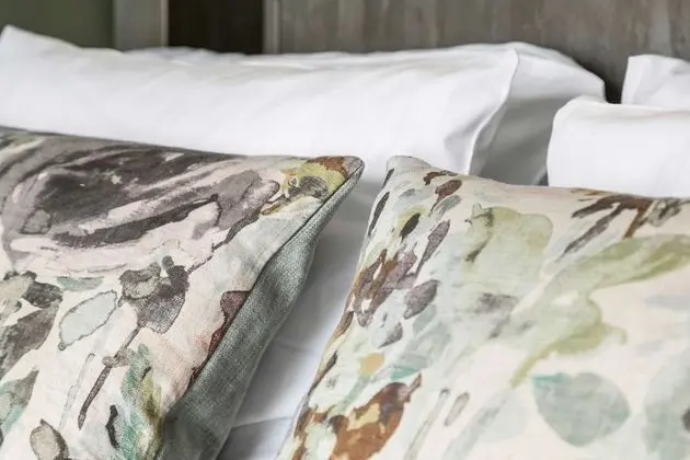 Standard Oda, 1 Büyük (Queen) Boy Yatak, Sigara İçilmez (Small double room)