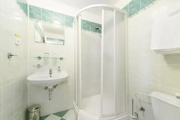 Standard Tek Büyük veya İki Ayrı Yataklı Oda, Şehir Manzaralı