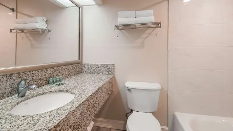 Standard Oda, 2 Çift Kişilik Yatak, Sigara İçilmez, Buzdolabı