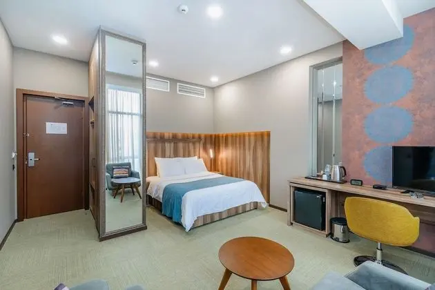 Standard Oda, 1 En Büyük (King) Boy Yatak, Sigara İçilmez, Balkon
