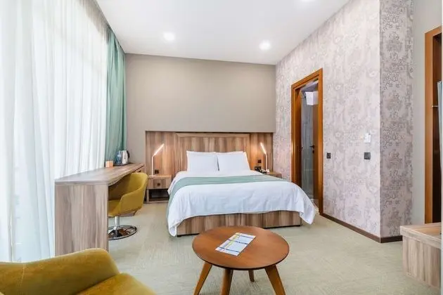 Standard Oda, 1 En Büyük (King) Boy Yatak, Sigara İçilmez, Balkon