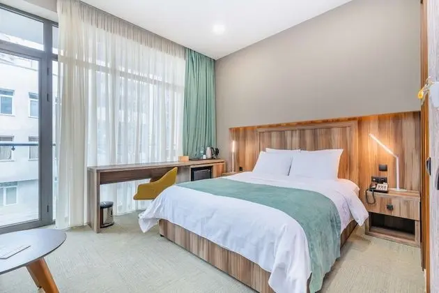 Standard Oda, 1 En Büyük (King) Boy Yatak, Sigara İçilmez, Balkon