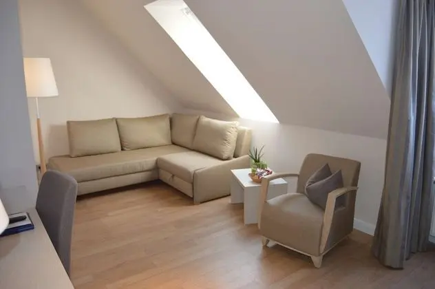 Comfort Oda, 1 Büyük (Queen) Boy Yatak (Comfort Plus)