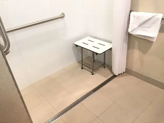 Standard Oda, 2 Büyük (Queen) Boy Yatak, Engellilere Uygun, Sigara İçilmez