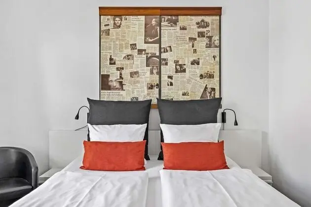 Standard Oda, 1 Büyük (Queen) Boy Yatak, Sigara İçilmez