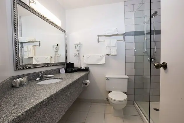 Standard Oda, 1 Büyük (Queen) Boy Yatak, Sigara İçilmez, Buzdolabı