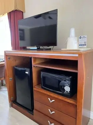 Standard Oda, 1 En Büyük (King) Boy Yatak, Sigara İçilmez, Buzdolabı