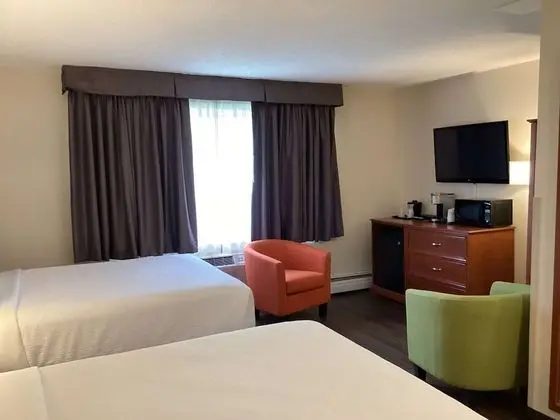 Standard Oda, 2 Büyük (Queen) Boy Yatak, Sigara İçilmez, Ek Bina (1st Floor;Pet Friendly)