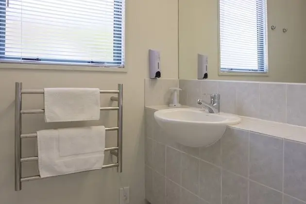 Deluxe One Bedroom Suite