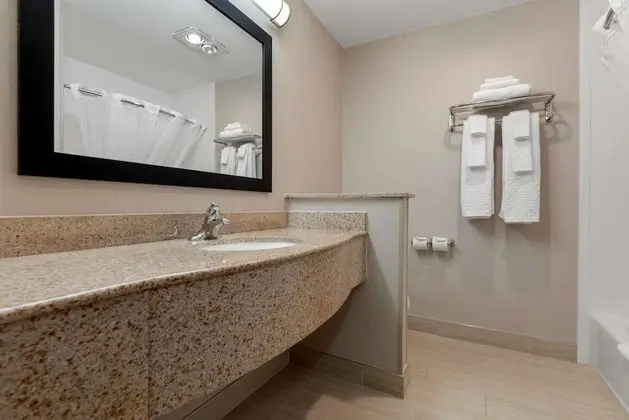 Standard Oda, 2 Çift Kişilik Yatak, Engellilere Uygun, Sigara İçilmez