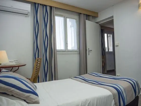 Oda, 2 Tek Kişilik Yatak