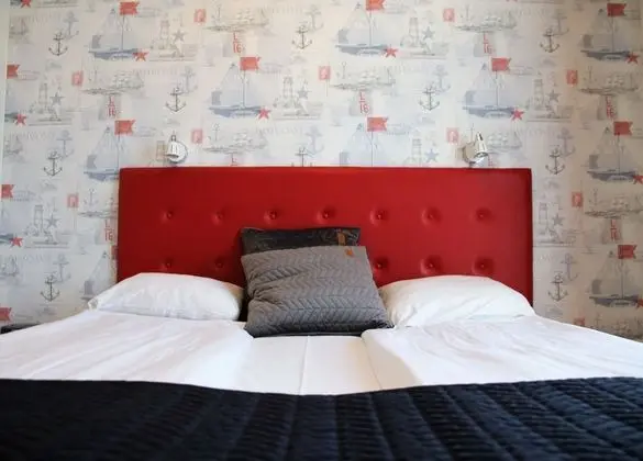 Business Oda, 1 Büyük (Queen) Boy Yatak, Sigara İçilmez