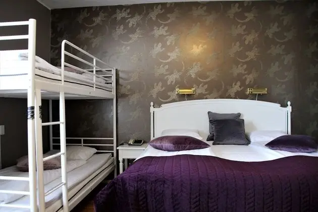 Business Oda, 1 Büyük (Queen) Boy Yatak, Sigara İçilmez