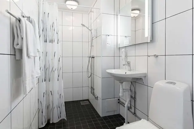 Business Oda, 1 Büyük (Queen) Boy Yatak, Sigara İçilmez