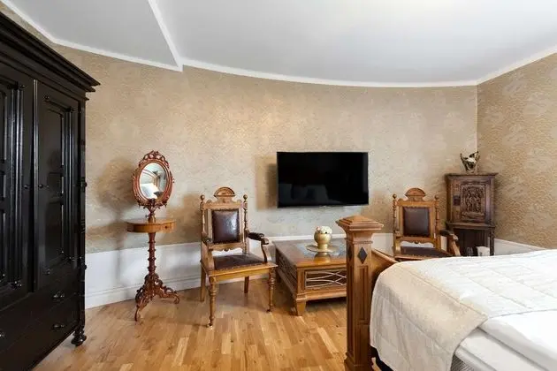 Süit, 1 En Büyük (King) Boy Yatak, Sigara İçilmez