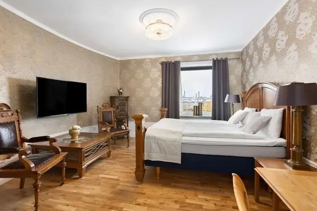 Süit, 1 En Büyük (King) Boy Yatak, Sigara İçilmez