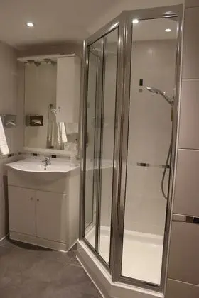 Standard Oda, 1 Tek Kişilik Yatak, Sigara İçilmez, Ek Bina