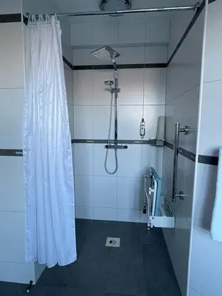 Standard Oda, 1 Çift Kişilik Yatak, Engellilere Uygun, Sigara İçilmez