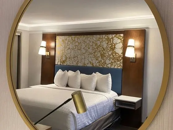 Standard Oda, 1 En Büyük (King) Boy Yatak, Sigara İçilmez, Buzdolabı ve Mikrodalga (with Sofabed)