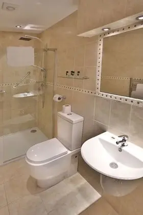 Superior Apart Daire, 2 Çift Kişilik Yatak, Sigara İçilmez, Mutfak (Converts to 2 Twin Beds)