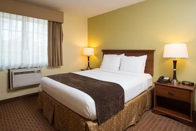 Standard Oda, 1 Büyük (Queen) Boy Yatak, Sigara İçilmez, Buzdolabı